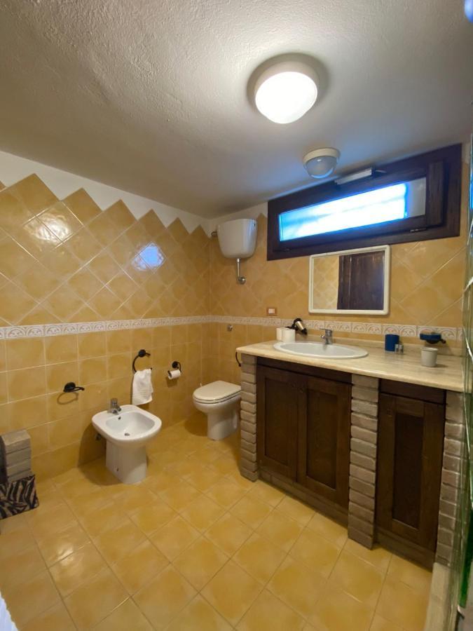 La Botte E Il Vino Rooms Capoterra Exteriör bild
